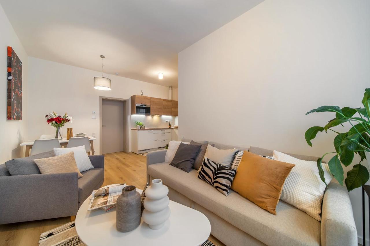 Rakosarna Suites & Apartments Szpindlerowy Młyn Zewnętrze zdjęcie